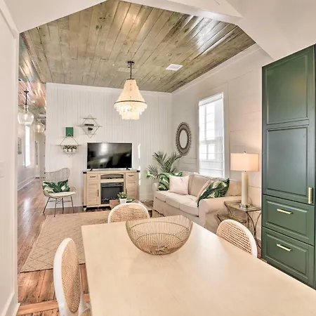 Bright Galveston Cottage Close To Beach And Strand Exterior photo
