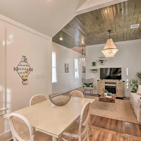 Bright Galveston Cottage Close To Beach And Strand Exterior photo