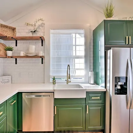 Bright Galveston Cottage Close To Beach And Strand Exterior photo